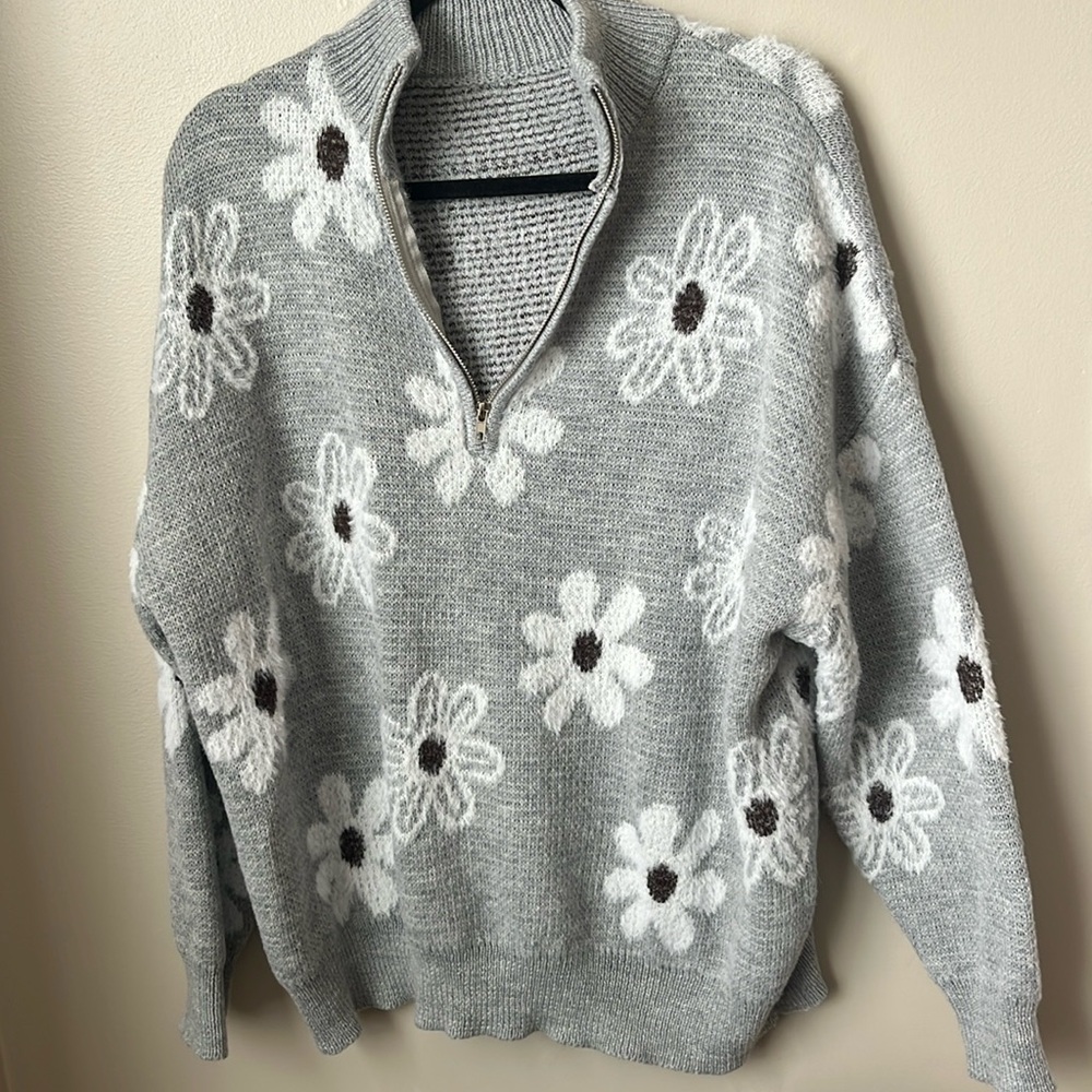 Womens size XL quarter zip sweater